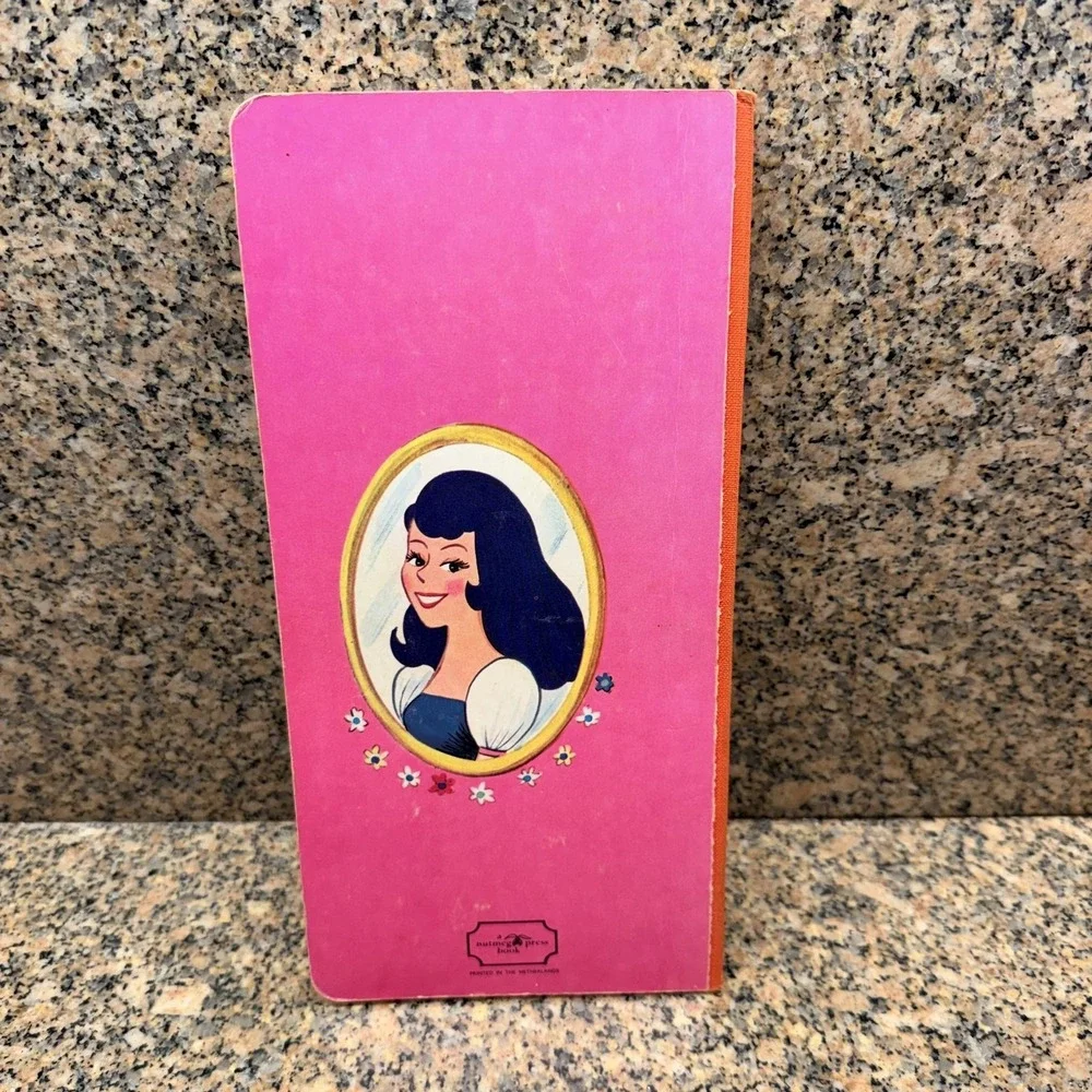 Vintage Snow White Seven Dwarfs Renzo Bartolomucci Nutmeg Press Board Book